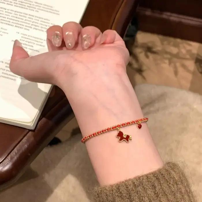 Nouveau Bracelet en Corde Rouge Cheval du Zodiaque 2026 pour Femme