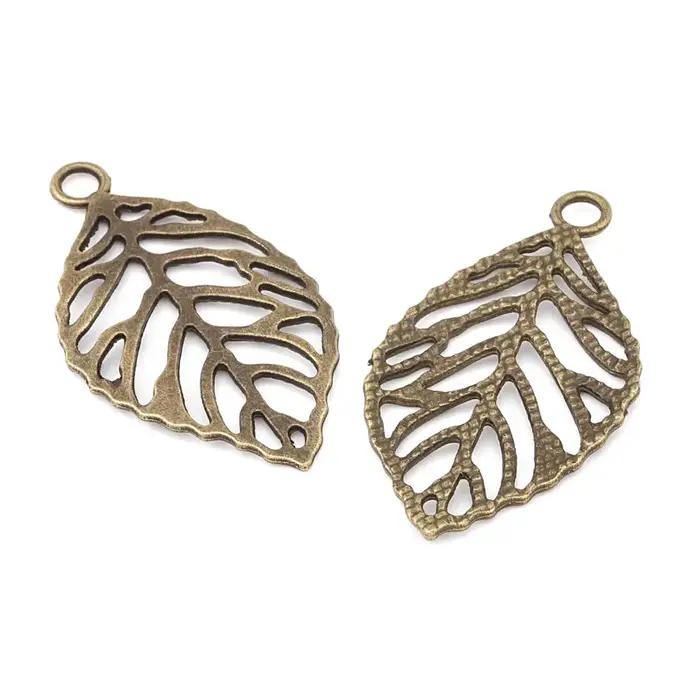 Pendentifs breloques feuilles vintage en alliage de zinc couleur or antique pour fabrication de bijoux diy accessoires colliers boucles doreilles occasions spéciales