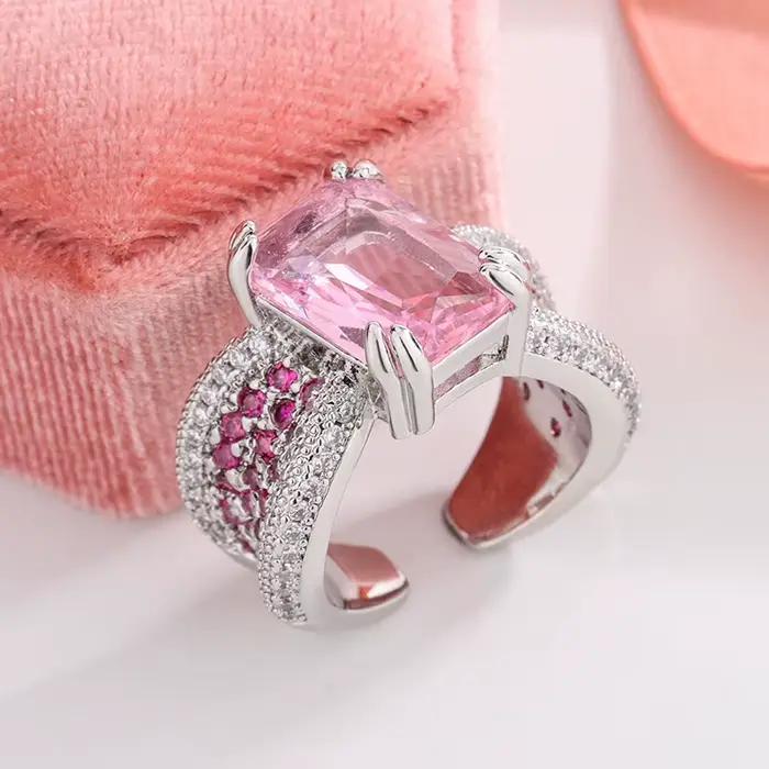 Bague en zircone cubique rose doux pour femmes
