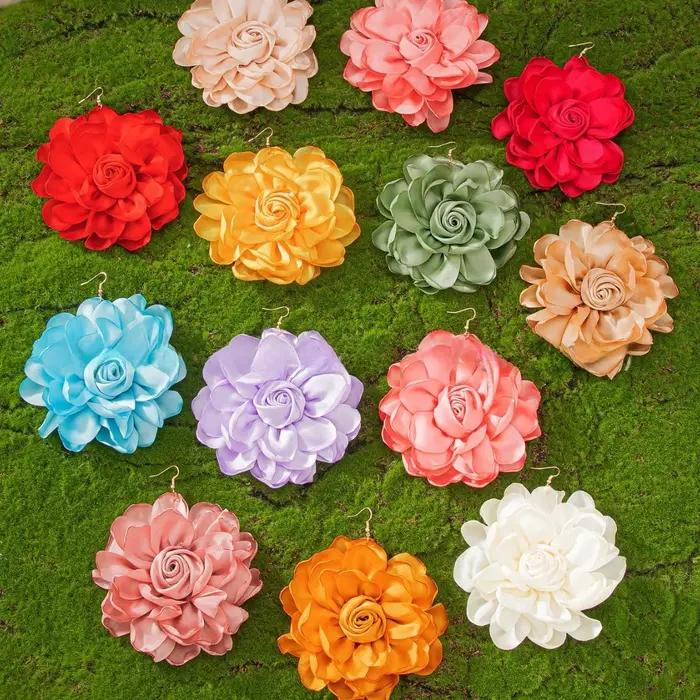 Boucles d'oreilles en forme de bouton de rose en Satin personnalisées