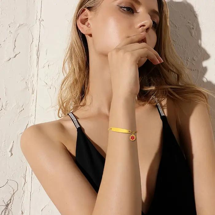 Bracelet d'identification médicale personnalisable à la croix pour femmes, élégant et pratique pour les occasions quotidiennes et extérieures