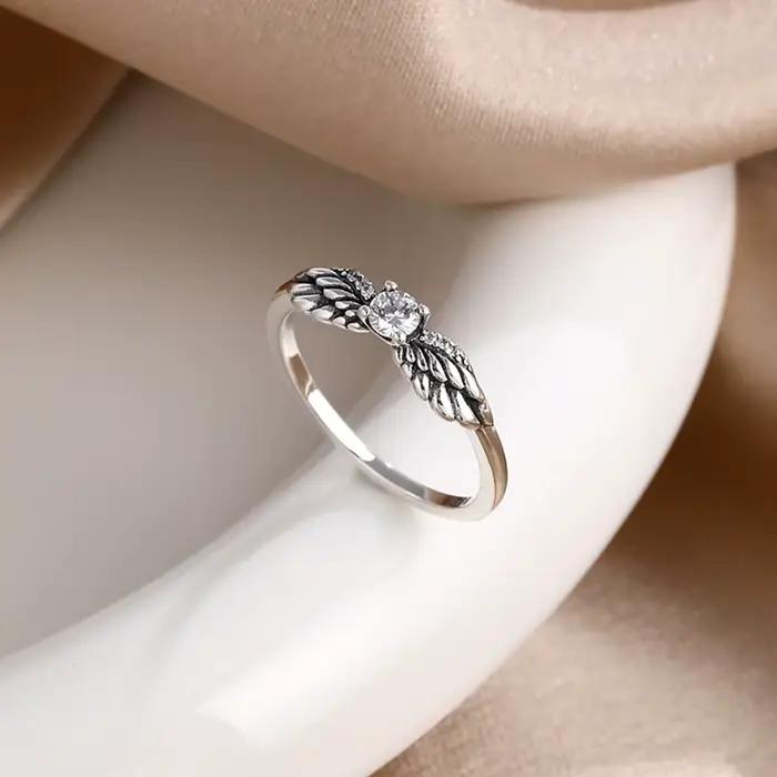 Bagues de promesse pour femmes