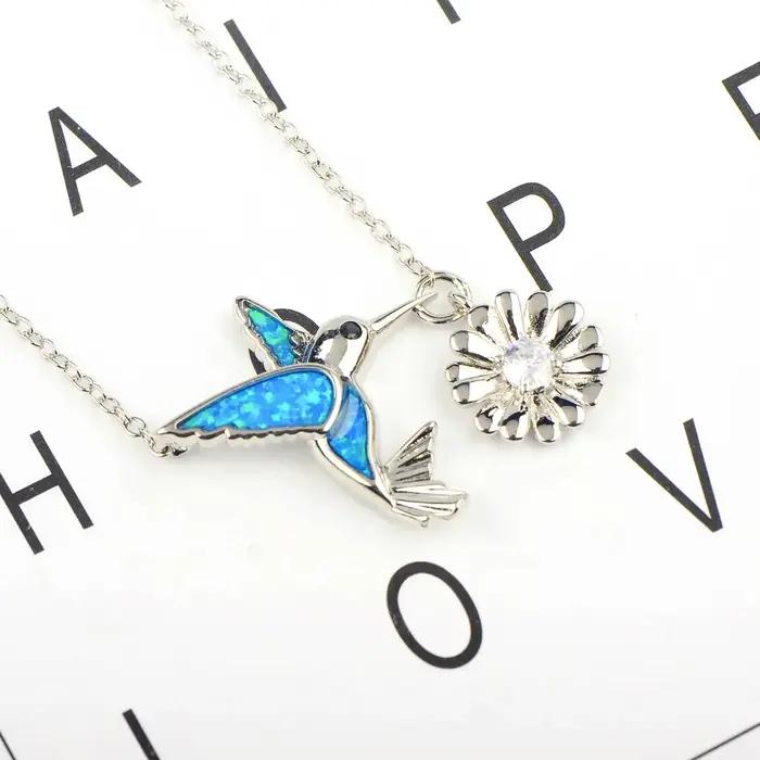 Collier avec pendentif colibri et marguerite pour femmes