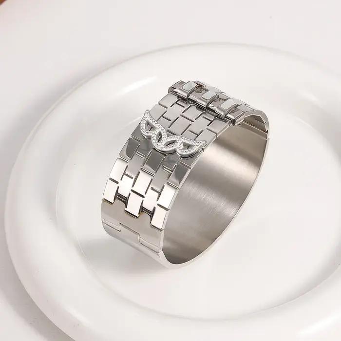 Bracelet épais en acier inoxydable pour femmes