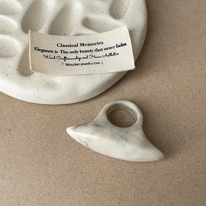 Bague en mélange de résine irrégulière de style bohème rétro 1 pièce pour femmes