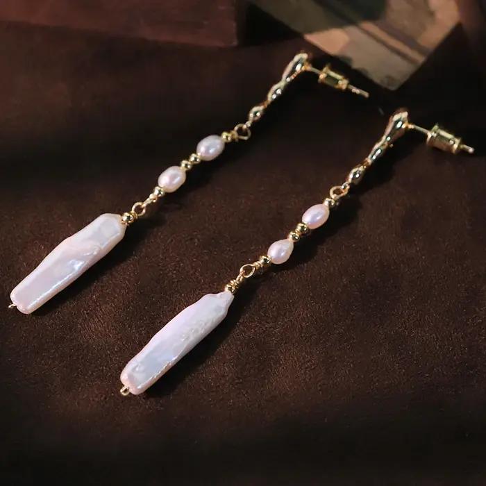 Boucles d'oreilles baroques naturelles avec pampilles en perles de cuivre