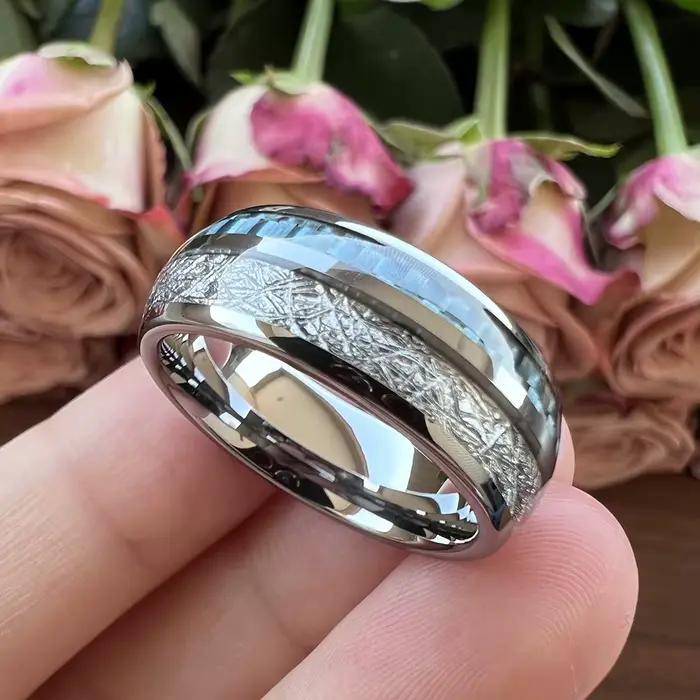 Anneaux en carbure de tungstène 8mm avec incrustation de météorite en fibre de carbone bleu clair pour hommes et femmes, ajustement confortable, tracker de fitness, pour mariage et occasions spéciales