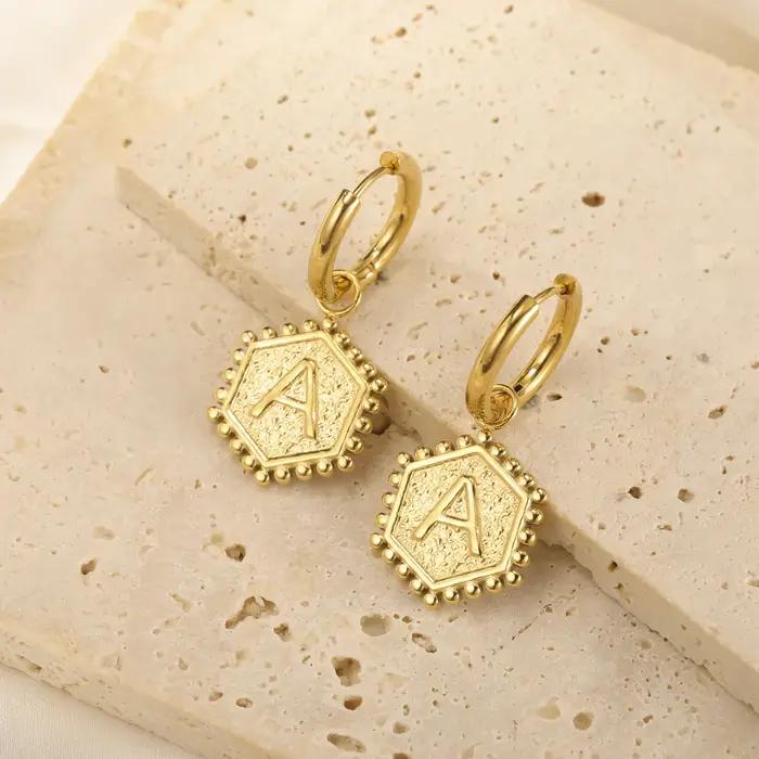 Amaxer A-Z Initiale Lettre 26 Alphabet Boucles D'oreilles En Acier Inoxydable Boucle D'oreille Pour Les Femmes Bijoux Ami Cadeau D'anniversaire
