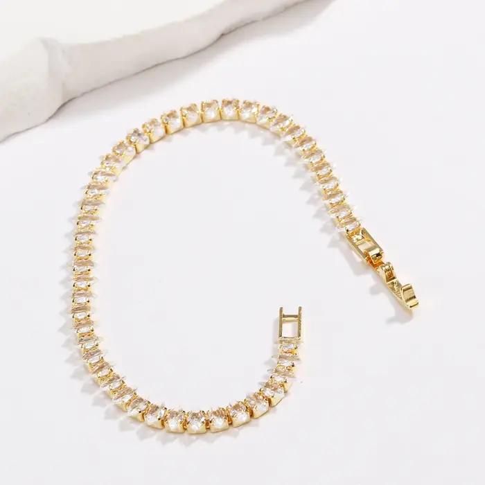 Nouveau Marquise ovale carré coupe luxe couleur argent sur la main Tennis Bracelet