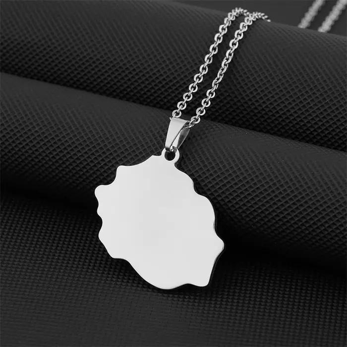 Collier pendentif carte de l'île de la réunion de France