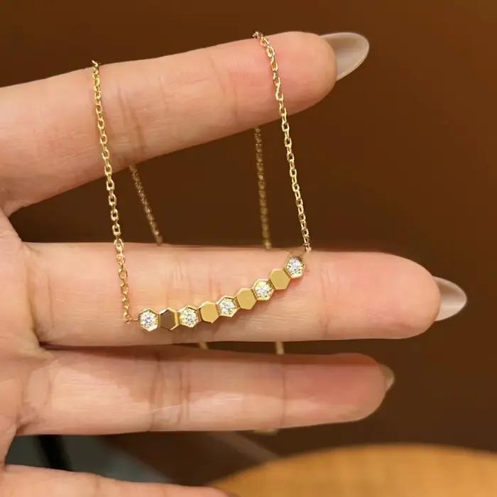 Collier en or CNC classique en forme de nid d'abeille avec diamants