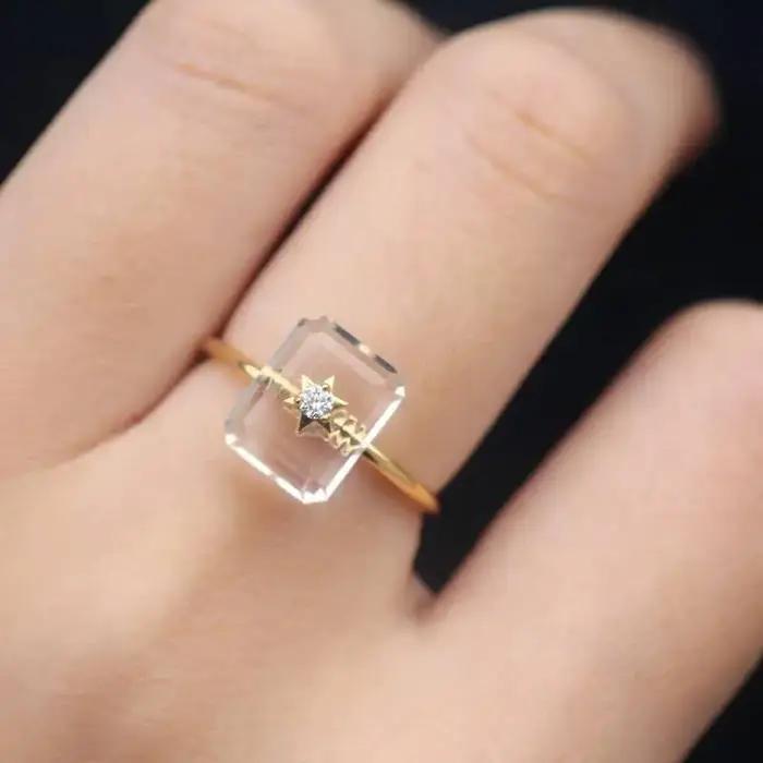 Bague en Argent Rectangulaire avec Ouverture Unique pour Femme