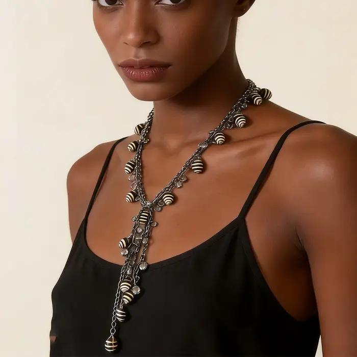 Nouveaux Colliers ZAA Style Bohème Tendance Estivale avec Chaînes Métalliques et Breloques Coquillages pour Femmes