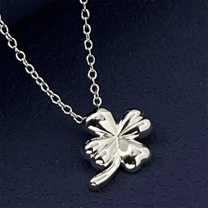 Collier pendentif petit trèfle à quatre feuilles en argent Sterling 925
