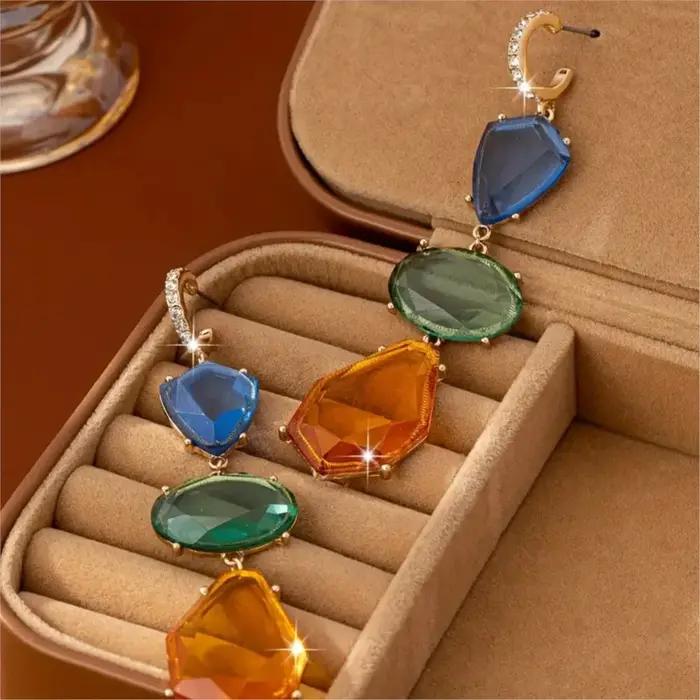 Boucles d'oreilles pendantes en résine luxueuse couleur or pour femmes