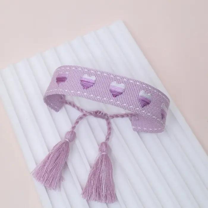 Bracelet brodé série Boho violet pour femmes