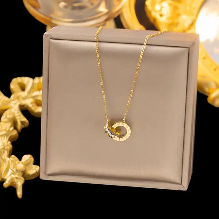 Collier en acier inoxydable plaqué or 18 carats