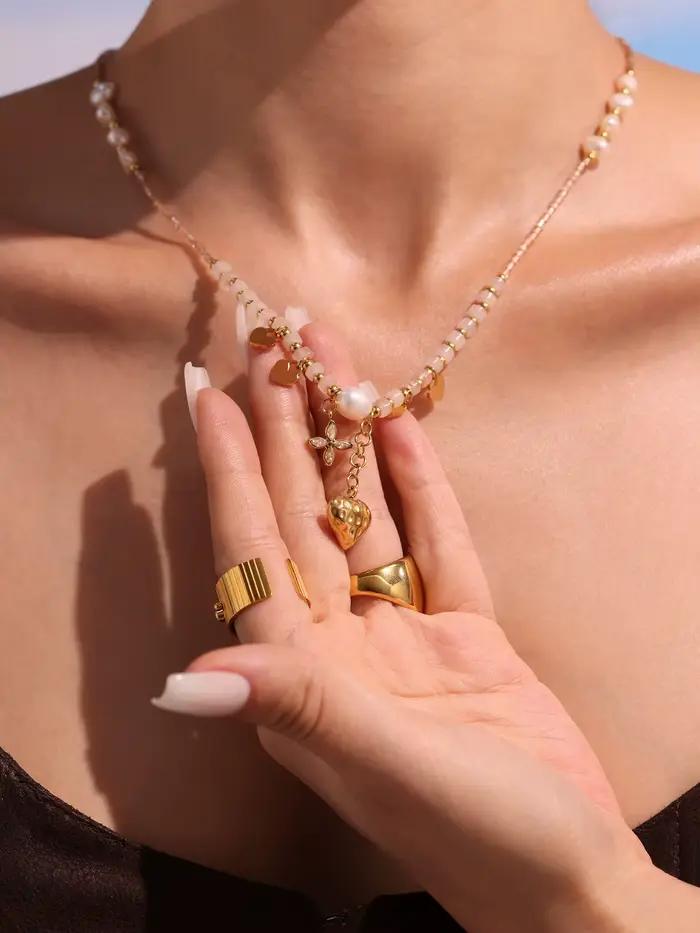 Collier pendentif coeur d'amour pour femmes, en acier inoxydable plaqué or avec perle d'eau douce, bijoux de luxe pour Banquet, charmant