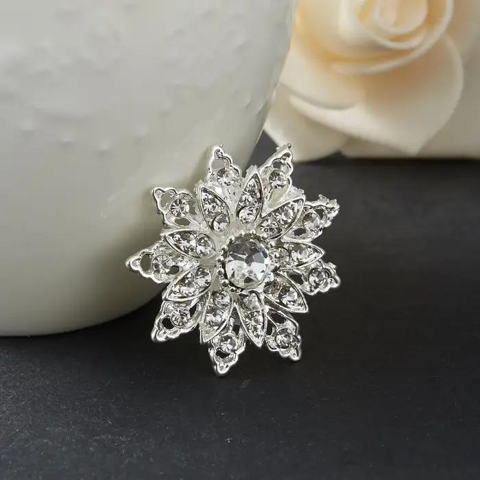 Broche broche bijoux nouvelle mode rétro femmes mode fleur broche cristal strass bijoux pour mariage rencontres fête accessoires