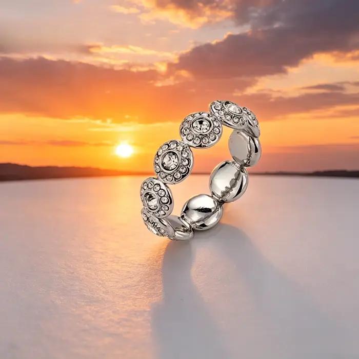 Parure de bijoux Série Angélique entièrement sertie de diamants ronds pour femmes occasions spéciales soirées événements formels