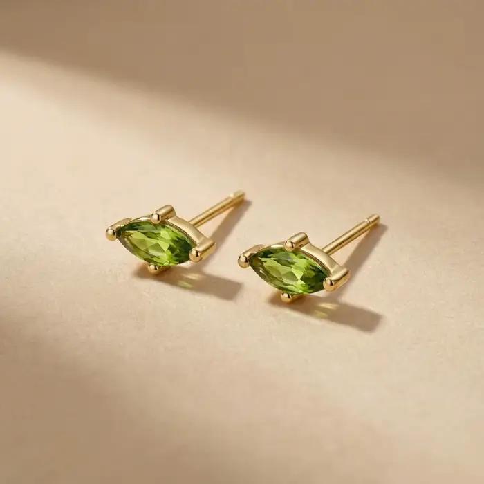 Boucles d'oreilles clous délicates en zircon vert taille marquise pour femmes