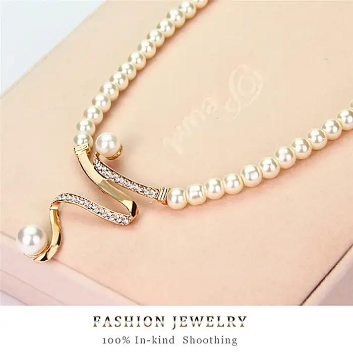 Ensemble de bijoux perles élégants pour femmes, collier en biscuits perlé, boucles d'oreilles pour sorties et mariages, nouveau style, 3 pièces par ensemble