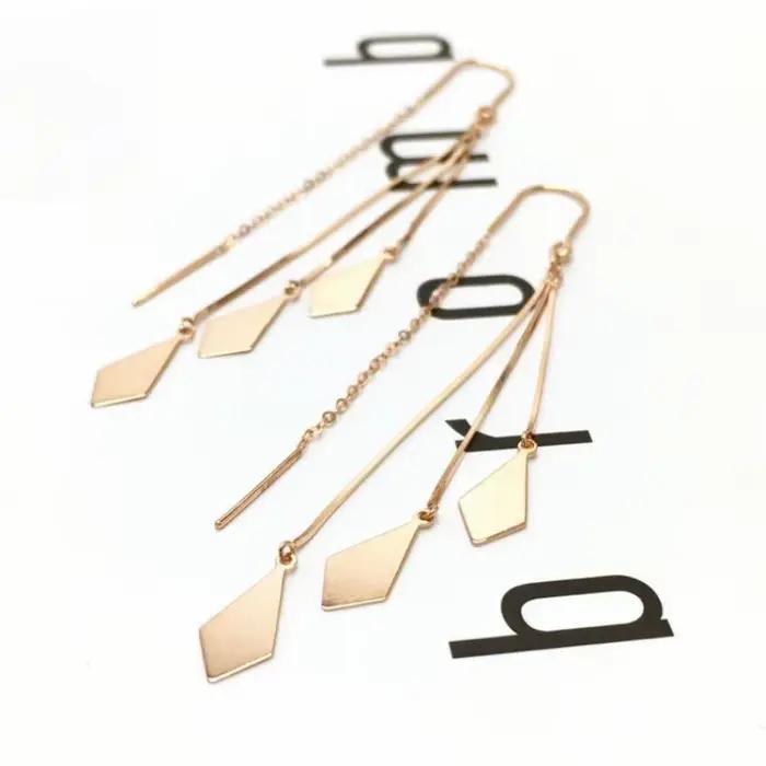 Boucles d'oreilles pompon diamant brillant pour femme