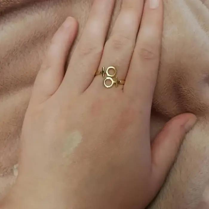 Bague CEYAWEI en acier inoxydable avec plaquage or 18 carats, symbole de Vénus pour femmes, bijou de fierté lesbienne, élégant pour occasions spéciales