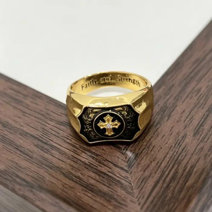 Bague en Agate Noire en Forme de Croix Punk pour Homme Occasions Spéciales Anniversaire Symbolisme Foi et Pouvoir