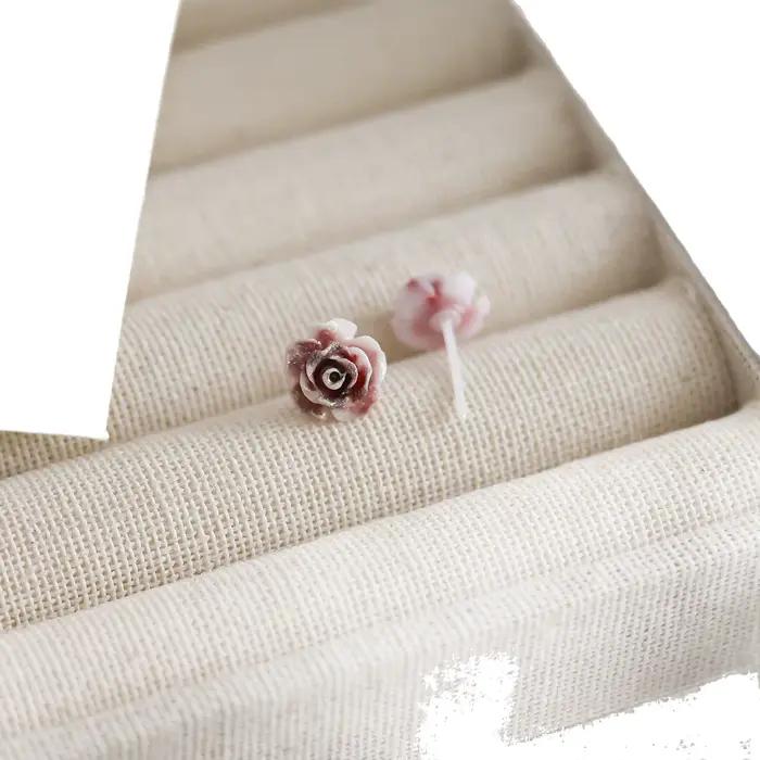 Boucles d'oreilles bio-céramique en résine rouge pour femmes élégantes fleur de rose design minimaliste de luxe vêtements de nuit bijoux amical manchettes d'oreille occasions spéciales