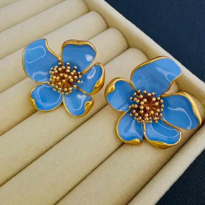Boucles d oreilles vintage émail fleur en métal plaqué pour femmes design unique et élégant pour les occasions spéciales