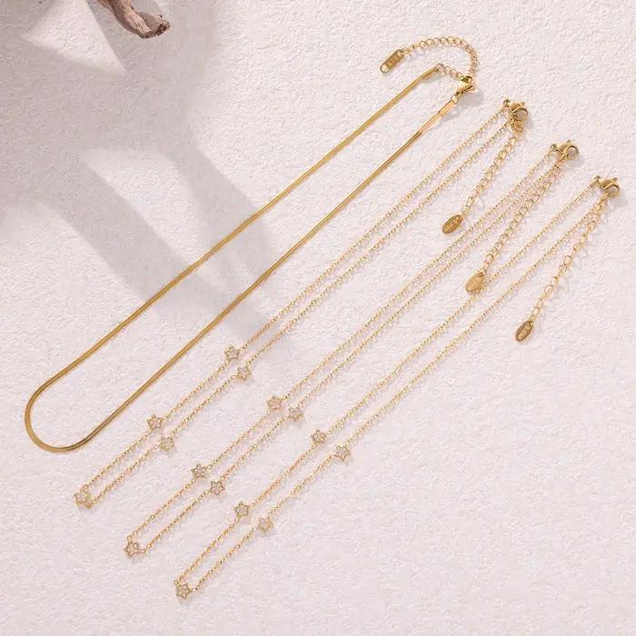 Collier étoile tendance en acier inoxydable pour femmes