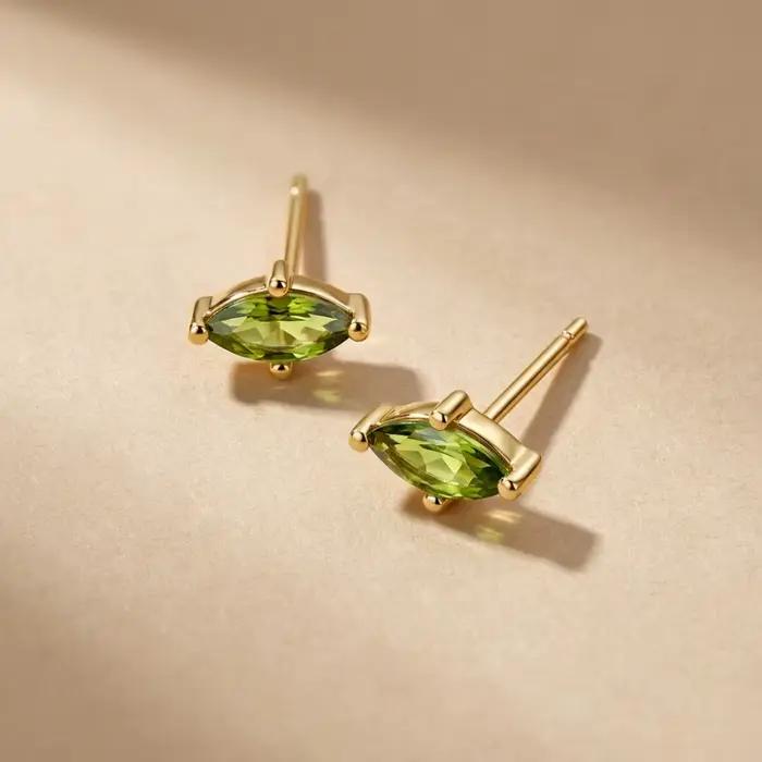 Boucles d'oreilles clous délicates en zircon vert taille marquise pour femmes