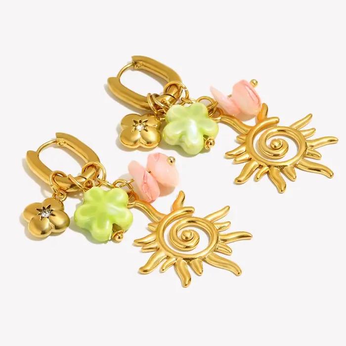 E.B.belle Charmante Petite Boucle d'Oreille Créole en Émail Rose et Vert à Motif Floral avec Pompon, Style Soleil Creux, Décoration Bijoux Estivaux