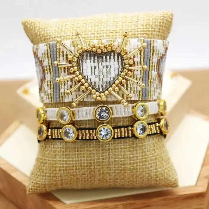 Bracelet en perles de riz design cœur tricoté à la main style bohème réglable pour femmes occasions spéciales