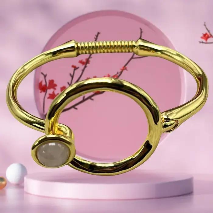Bracelets de luxe en zircone cubique avec motif de plante pour femmes polyvalents et élégants pour toutes les occasions