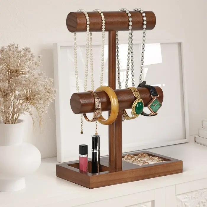 Présentoir de bijoux en bois brun pour femmes élégant à offrir pour occasions spéciales comme anniversaire et voyage