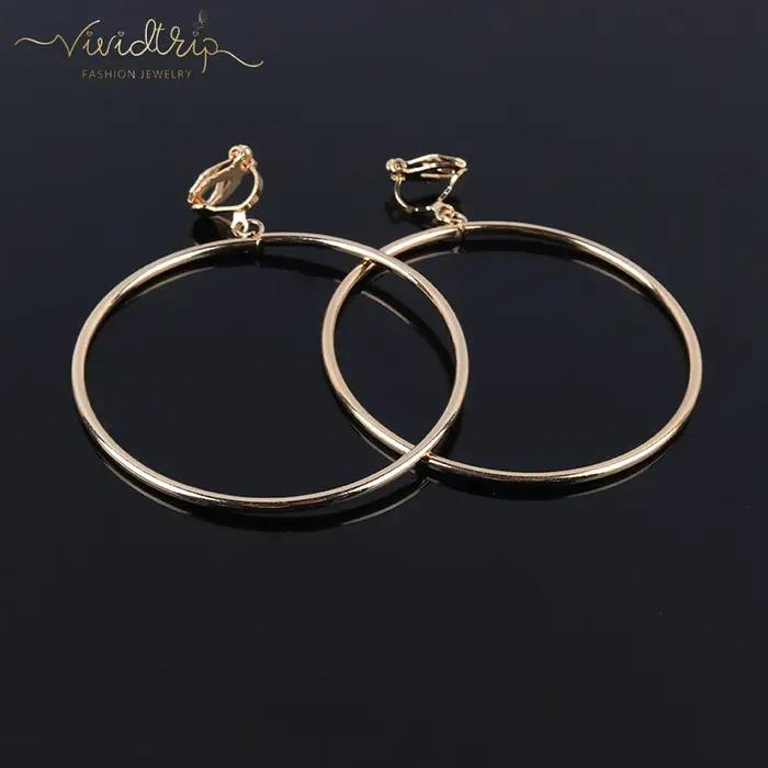 Boucles d'oreilles à clip rondes géométriques classiques pour femmes