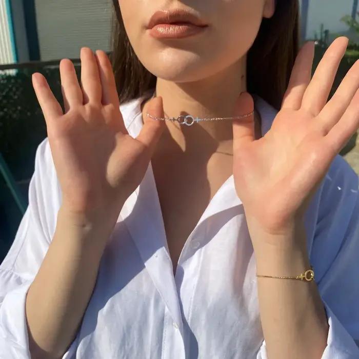 Collier lesbien Chaîne Figaro Double Venus bijou de fierté pour femmes occasions spéciales collier en acier inoxydable personnalisable