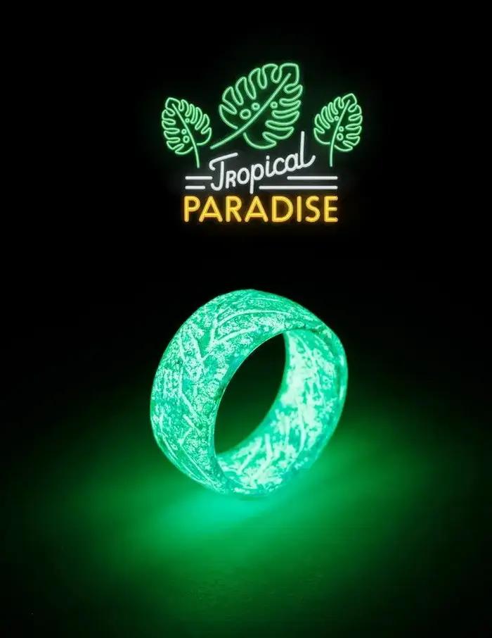 Offre spéciale à la mode Cool couleur changeante anneau résine lumineux craquelé fruits tropicaux anneaux créatifs pour hommes femmes cadeau