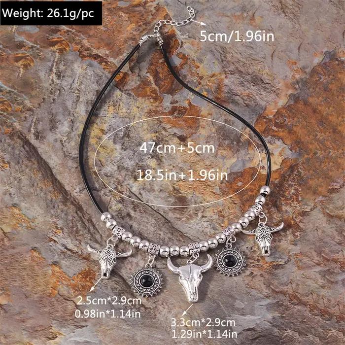 Collier bohème en alliage avec pendentif tête de taureau