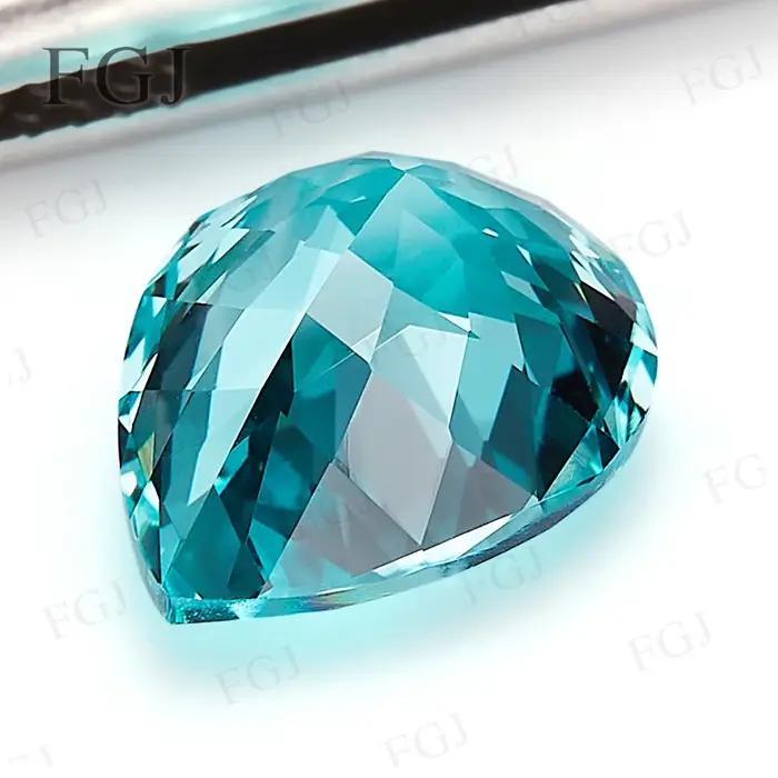 Pierres précieuses Paraiba cultivées en laboratoire en forme de poire