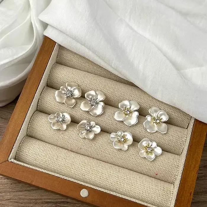 Boucles d'oreilles en argent sterling 925 serties de zirconium et cristal pour femmes mode et romantique pour occasions spéciales