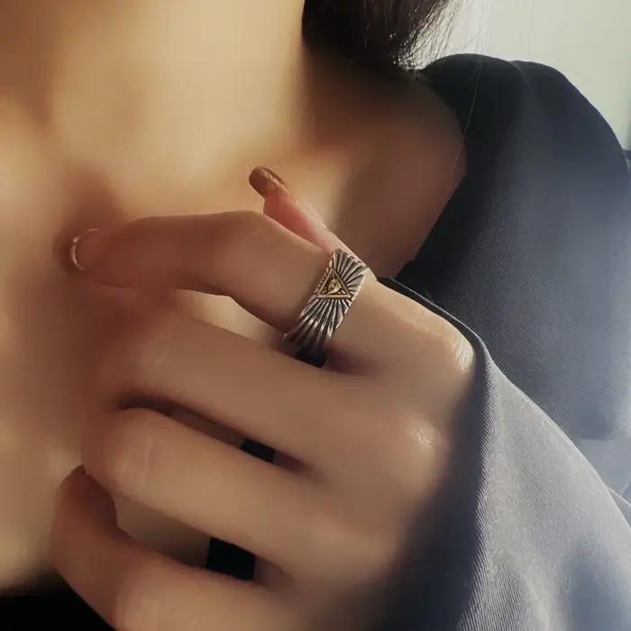 Bague rétro œil de Providence doré pour homme et femme bijou gothique unisexe pour soirées et fêtes