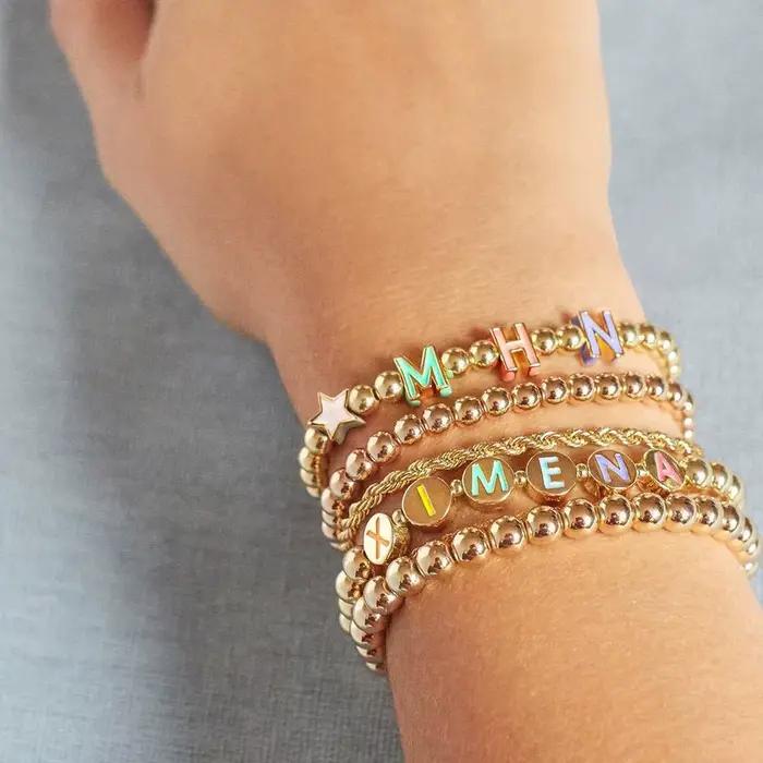 1 bracelet de perles avec lettres de nom personnalisées, bracelet en or avec texte personnalisé fait à la main, cadeau de noël et de Thanksgiving