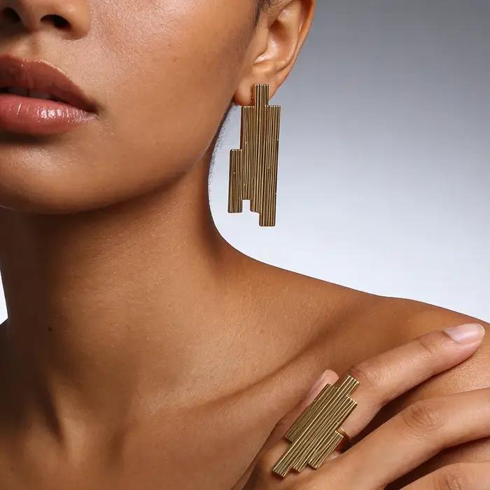 Ensemble de bijoux boucles d'oreilles et bague couleur or pour filles