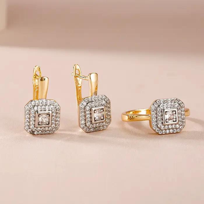 Boucles d'oreilles en zircon incrusté de conception carrée