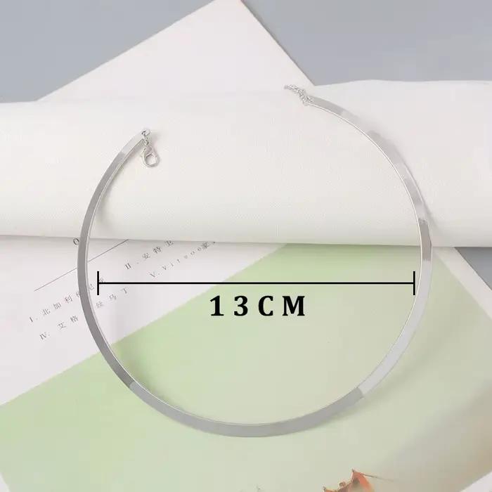 Collier Ras du Cou Gothique en Métal pour Femme