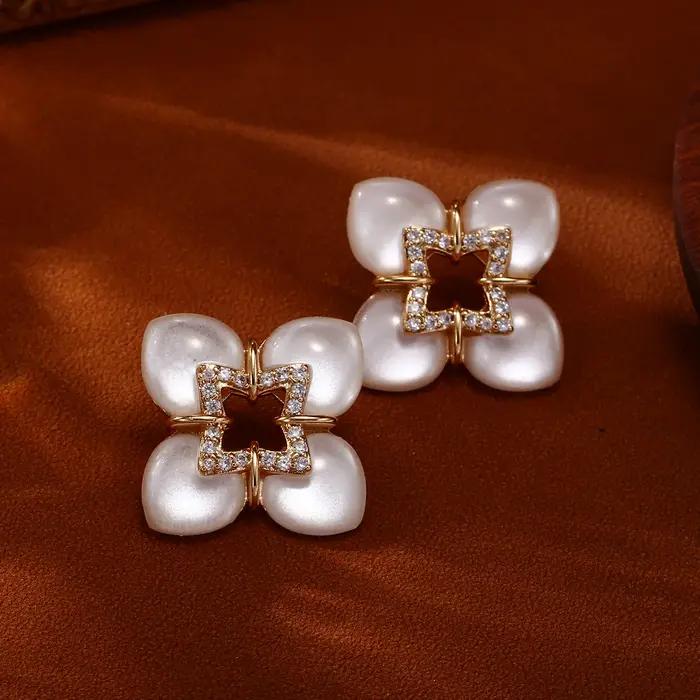 Elegant Four-Leaf Clover Mother of Pearl CZ Necklace & Earring Set Rose Gold Plated Stackable Jewelry for Women Daily Wear Datin