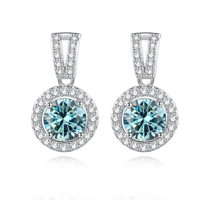Boucles d'oreilles à clous de luxe en argent sterling serties de moissanite pour femmes occasions spéciales mariage anniversaire